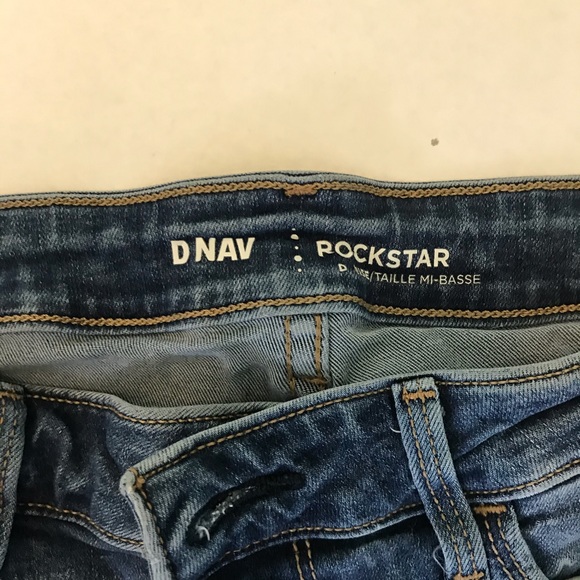 Old Navy Rockstar Skinny Jeans - Picture 3 of 4